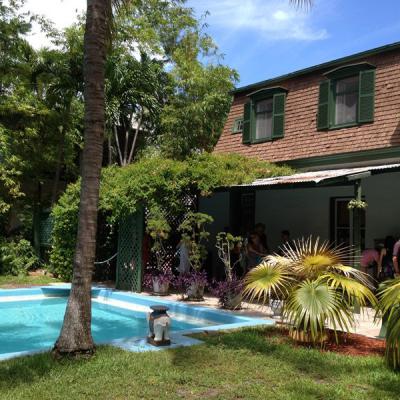Hemingway otthona medencével